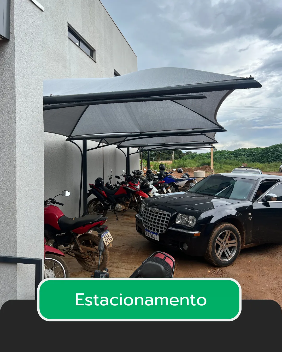 Estacionamento - Área coberta para veículos